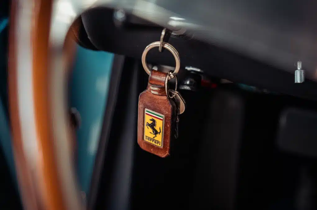 Porte Clé Ferrari Pozzi Lille